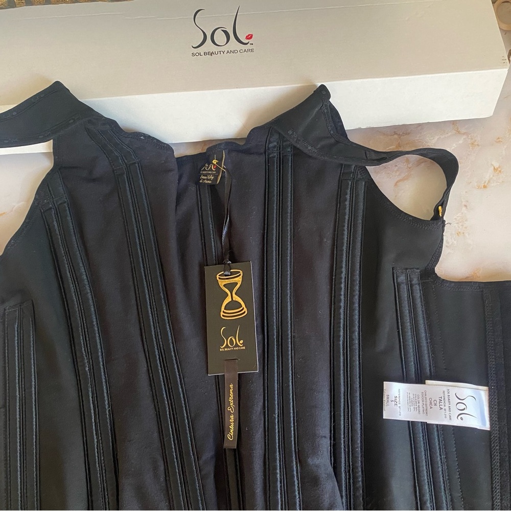 Sol Leon Faja/Waist-trainer Brand New, Never worn Size small